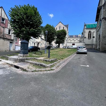La Tour De L Horloge, Appt Typique A 500M Du Chateau Chinon Exteriör bild